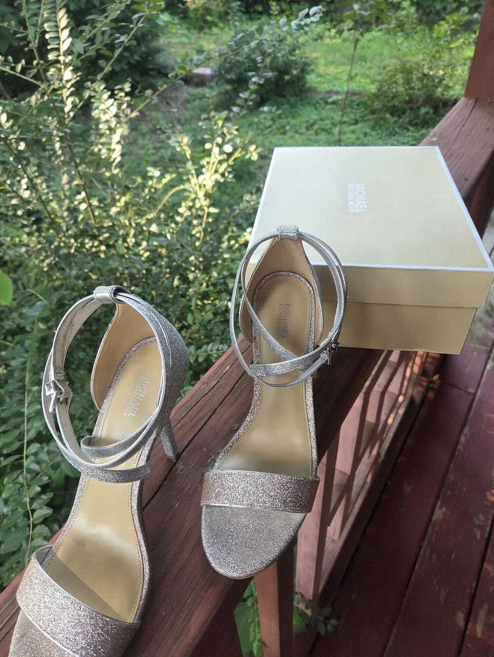 LN Michael Kors Gold and Silver Glitter Strappy High Heel Sandals ✨️